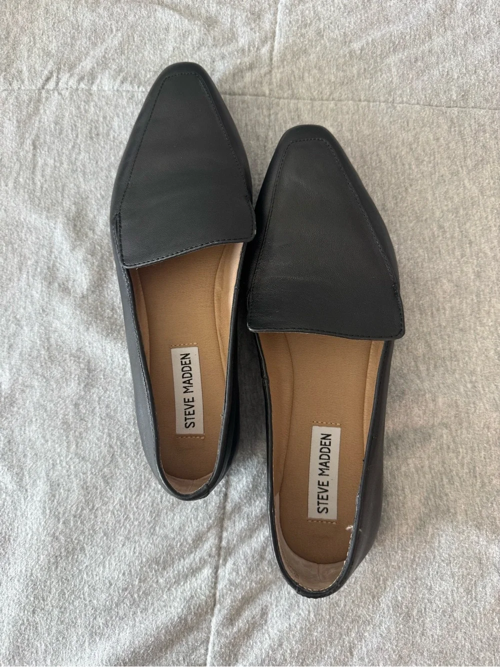 Steve Madden minimalist pointed